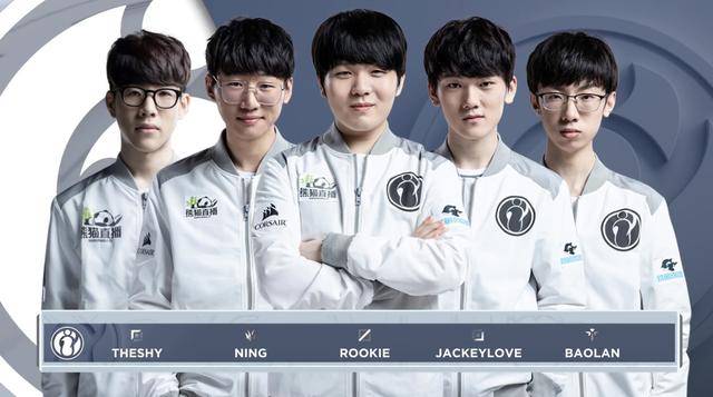 手长的球员 手长的球员