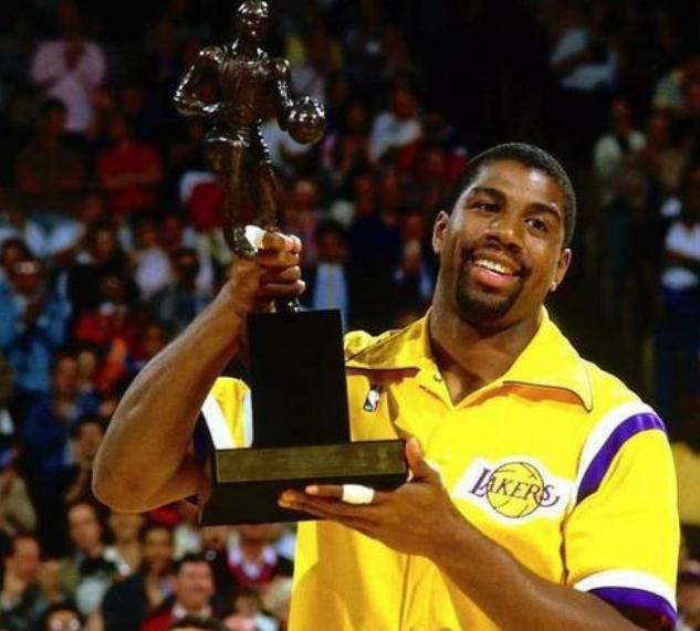 队伍正以更 队伍正以更